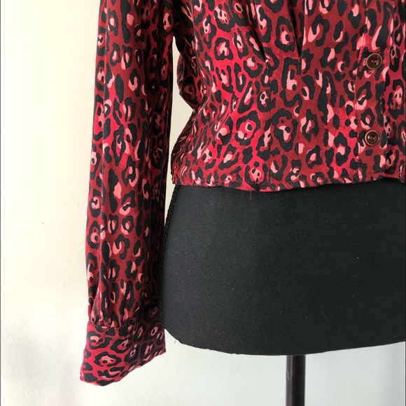 Women’s Zara Red animal print long sleeve cropped blouse size XS - Picture 5 of 13